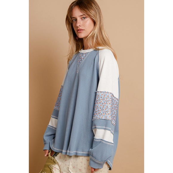 POL Blue & White Floral Contrast Long Sleeve Oversized Thermal Top - Picture 4 of 8
